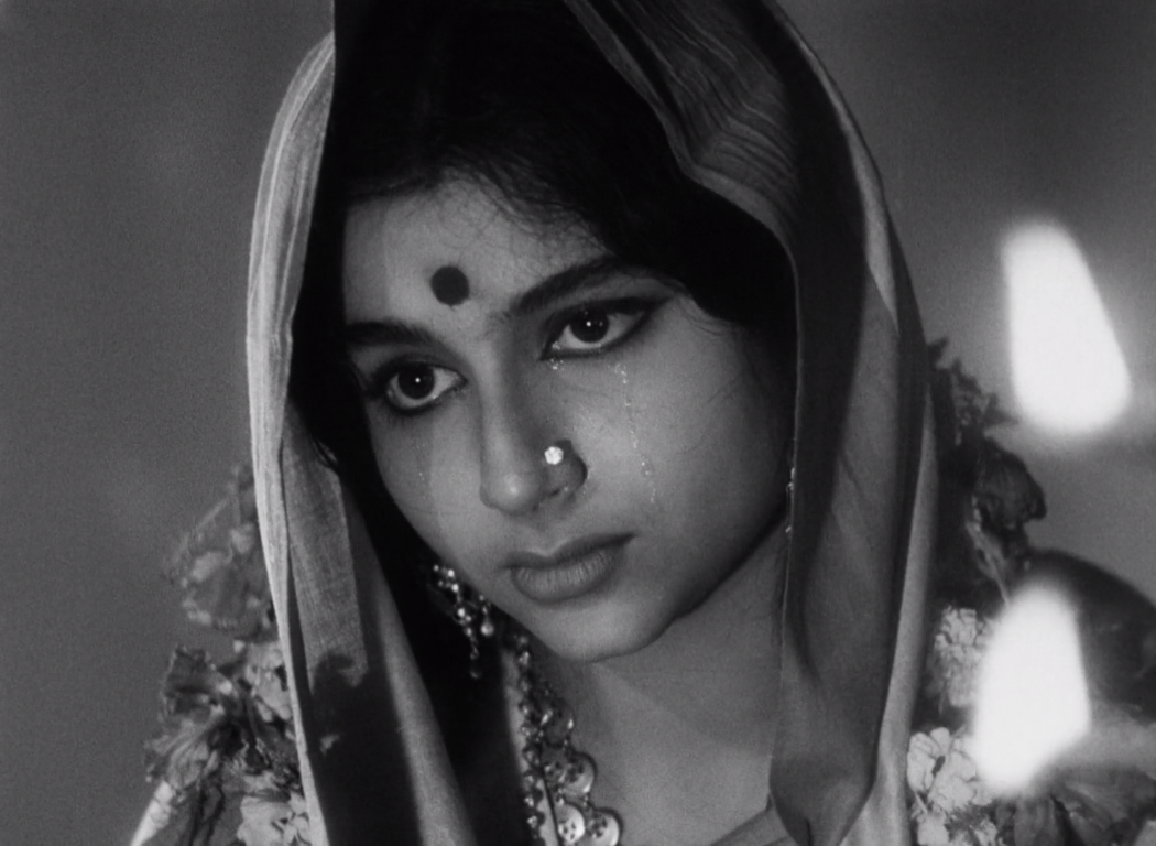 Devi (1960)