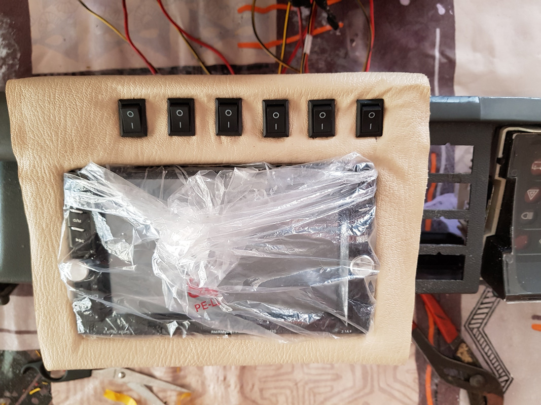 1506610752602305384314