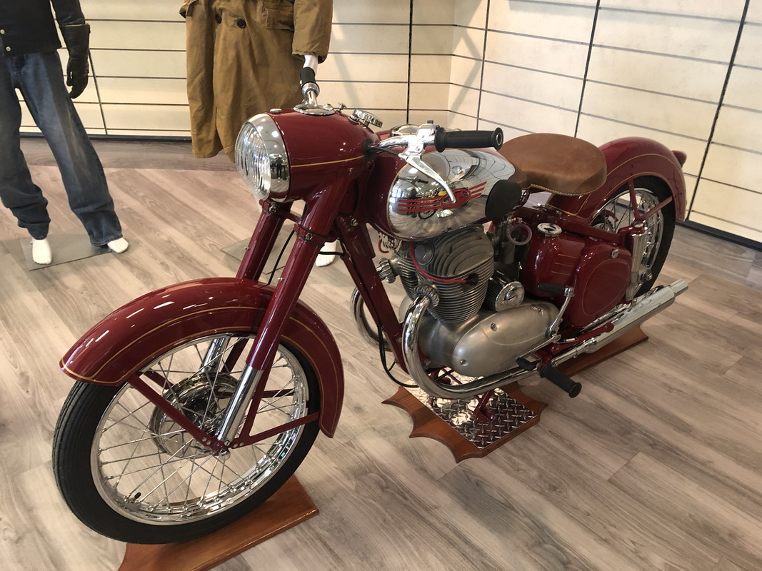 7BC44E35-6B2C-48F8-A004-348D7D1D846E