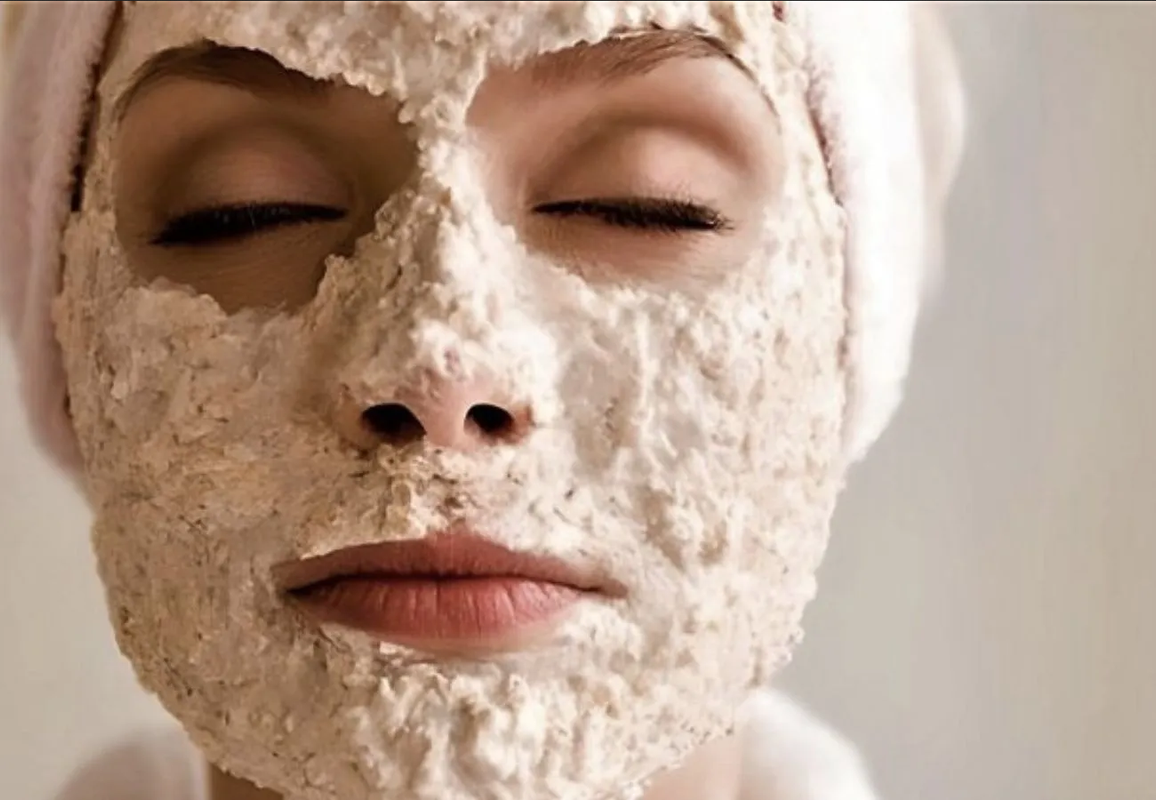 Así es como se usa la avena para darle un efecto bótox a la piel del rostro