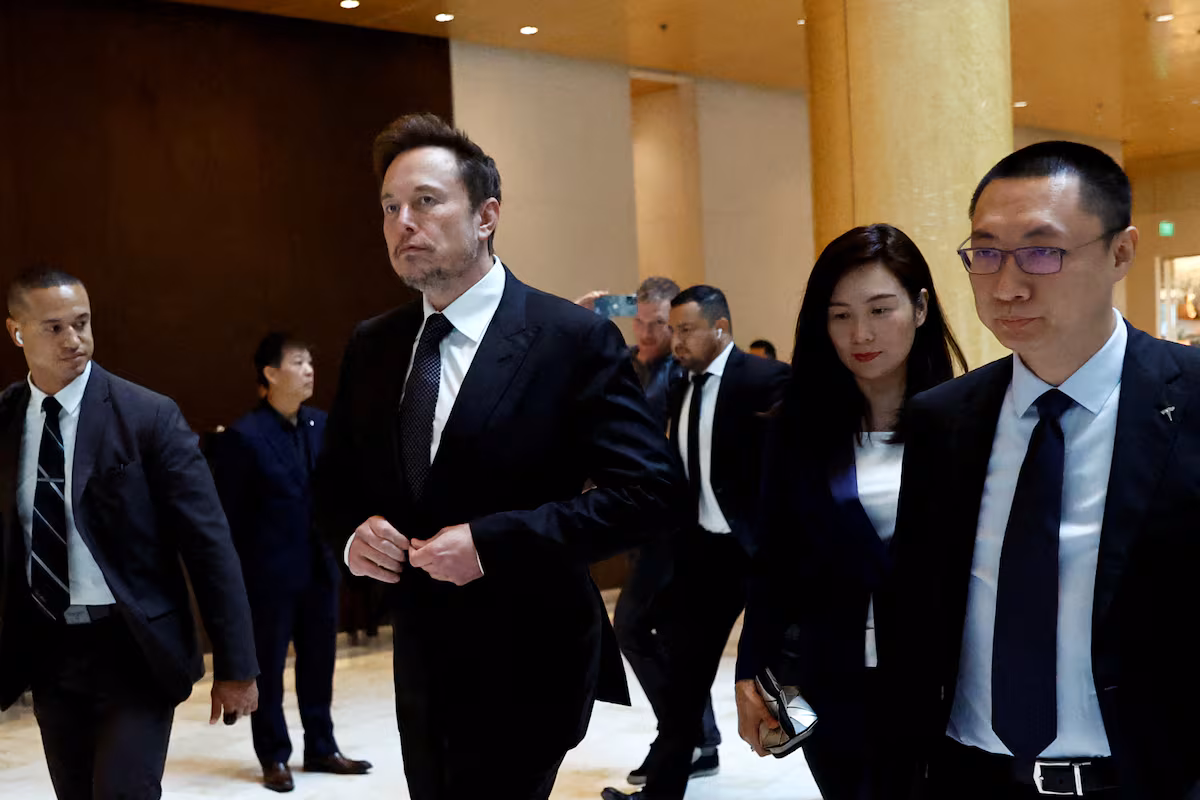 [Image: samsung-and-tesla.avif]
