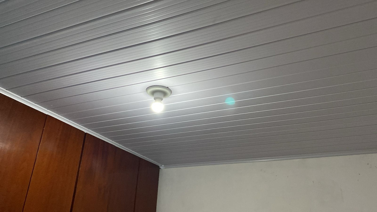 Forro PVC Branco Liso com Luminária