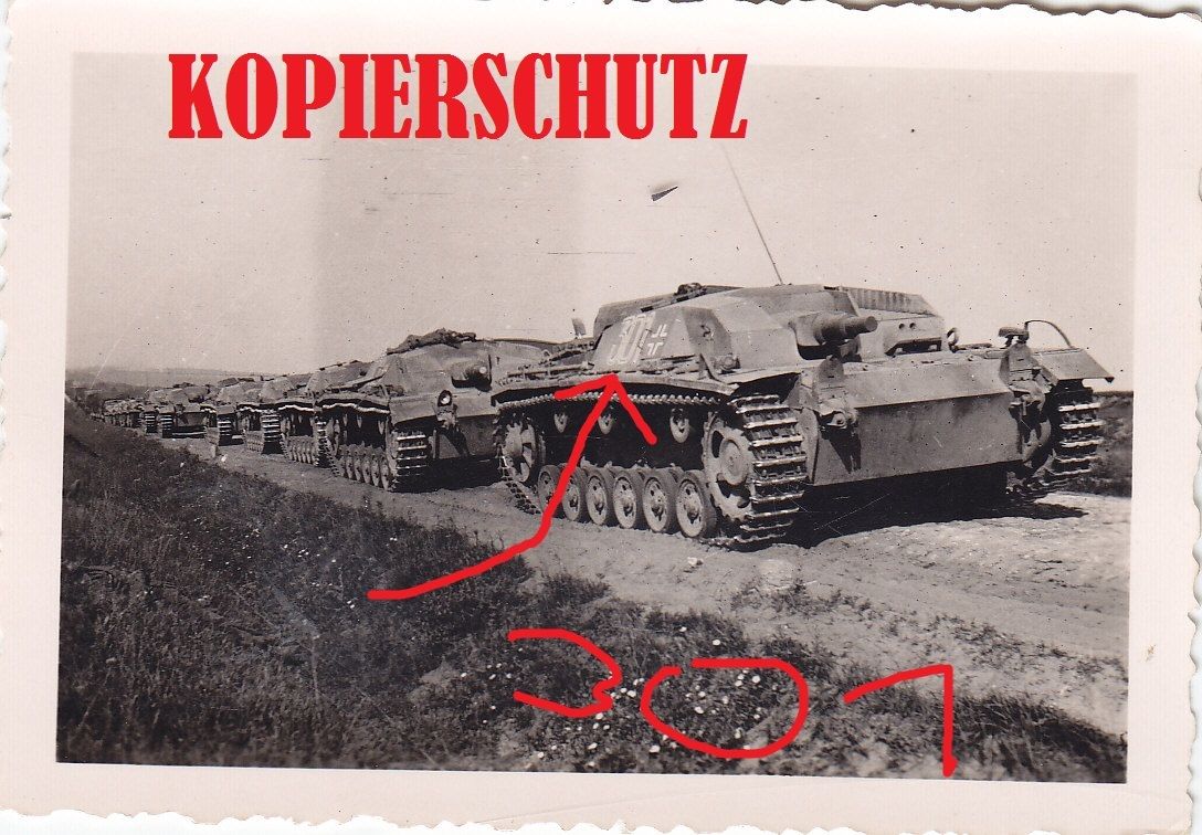 Sturmgeschütz-Abteilung STUG Vormarsch mit Numme
