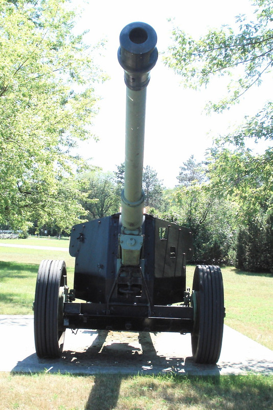 Un Pak 43 conservado en el Base Borden Military Museum