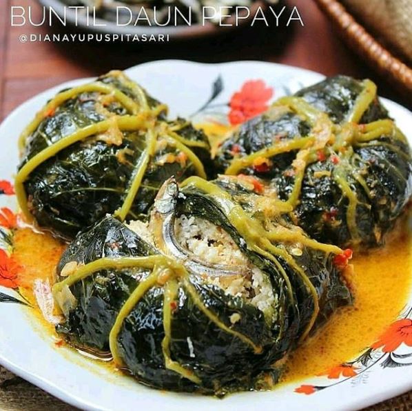 Buntil Daun Pepaya