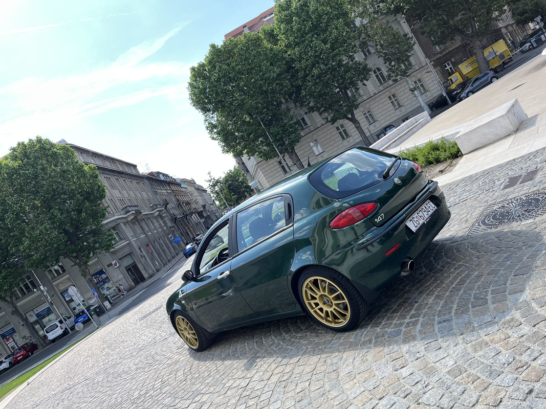 61A49B47-60F8-4734-80C0-43B76BFDEA48