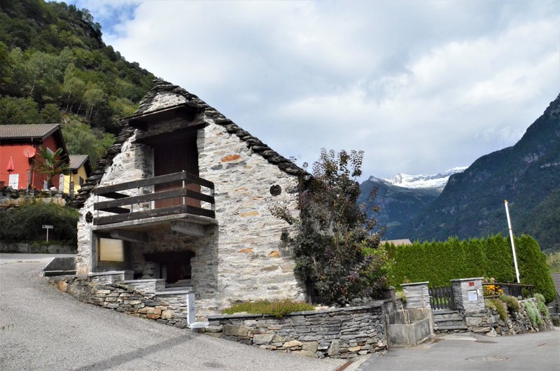 Suiza y sus pueblos-2019 - Blogs de Suiza - BRIONE-8-9-2019 (33)