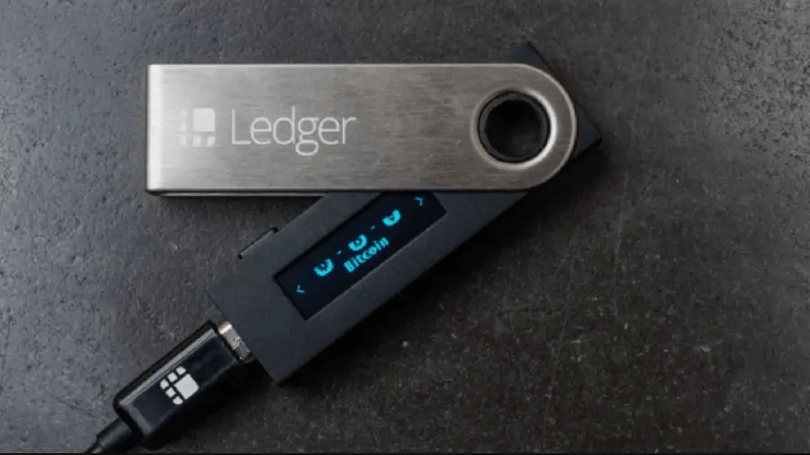 article imageПользователь Ledger сообщил о краже