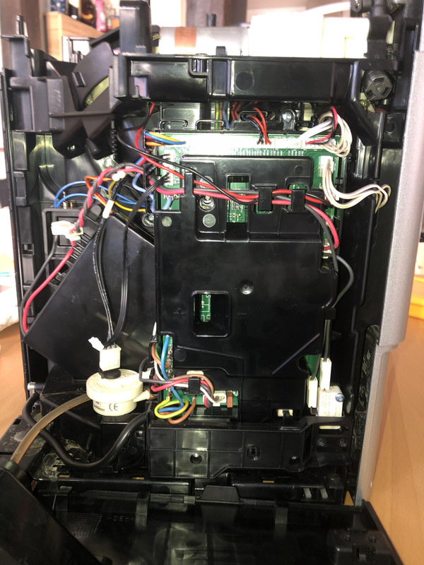 90C10737-DCCA-4040-A003-4CAE6AEBBFD6