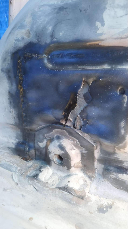 55045C9F-108A-4DE5-A9C2-5A278F94ADB9