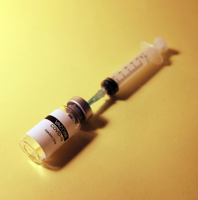 Therapeutics botox syringe and vial used for TMJ treatment at Dr. Friedberg & Associates