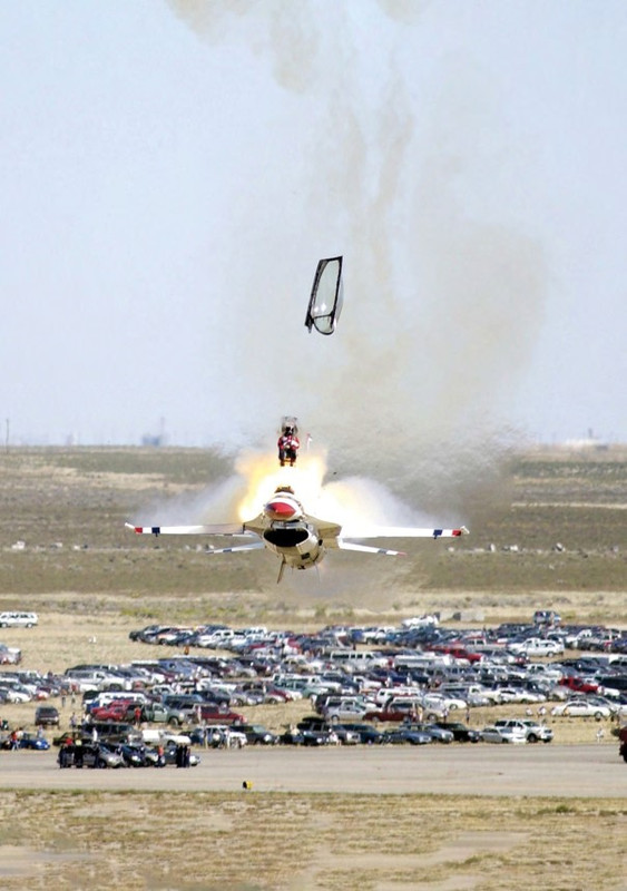 Eject-0258.jpg