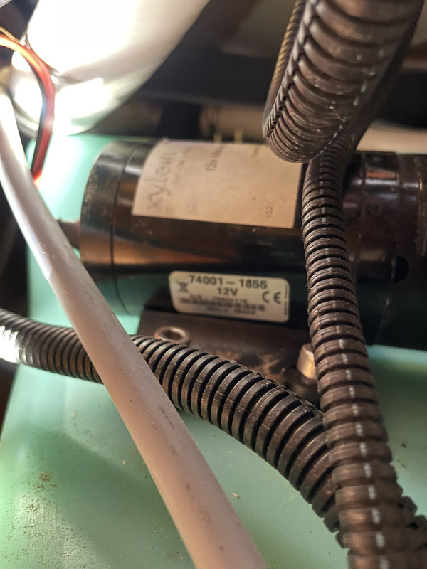 9962B3B6-9AD9-4B44-A239-C068465B6700