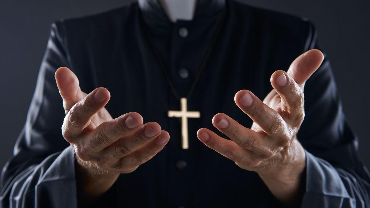 Por casos de abusos sexuales católicos franceses piden cambios en la iglesia