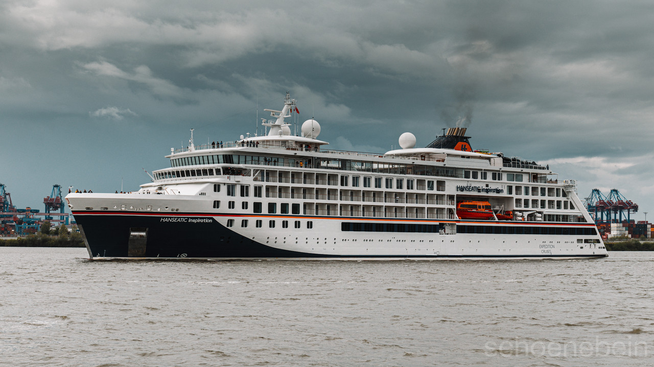 64935B7C-4D35-44E7-84A2-EF140ED86C09