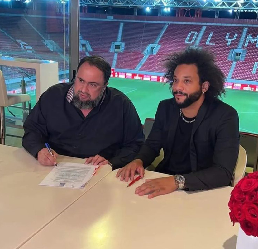 9E165A08-A9F0-45BB-8AD7-9660144FC889