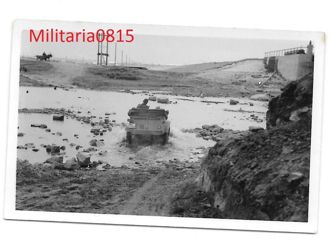 Foto 1943 Athen Ostfront VW Kübelwagen VW Typ 82