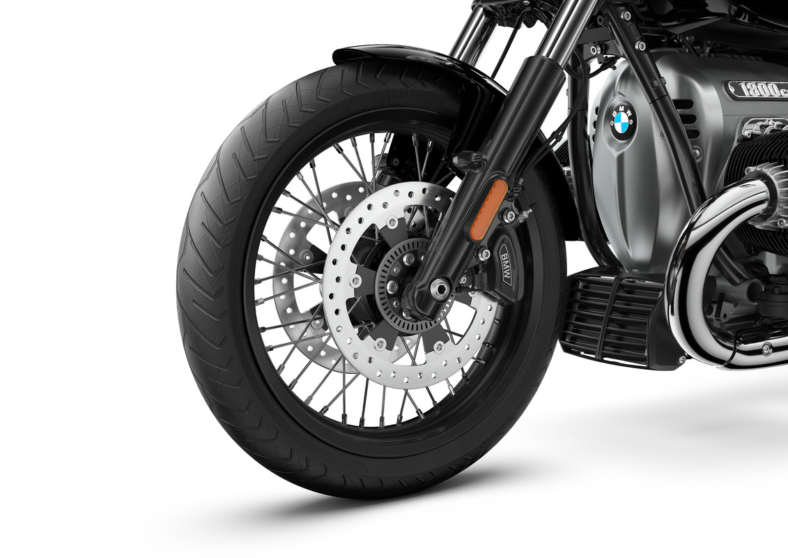 P90569080_highRes_bmw-r-18-equipment--