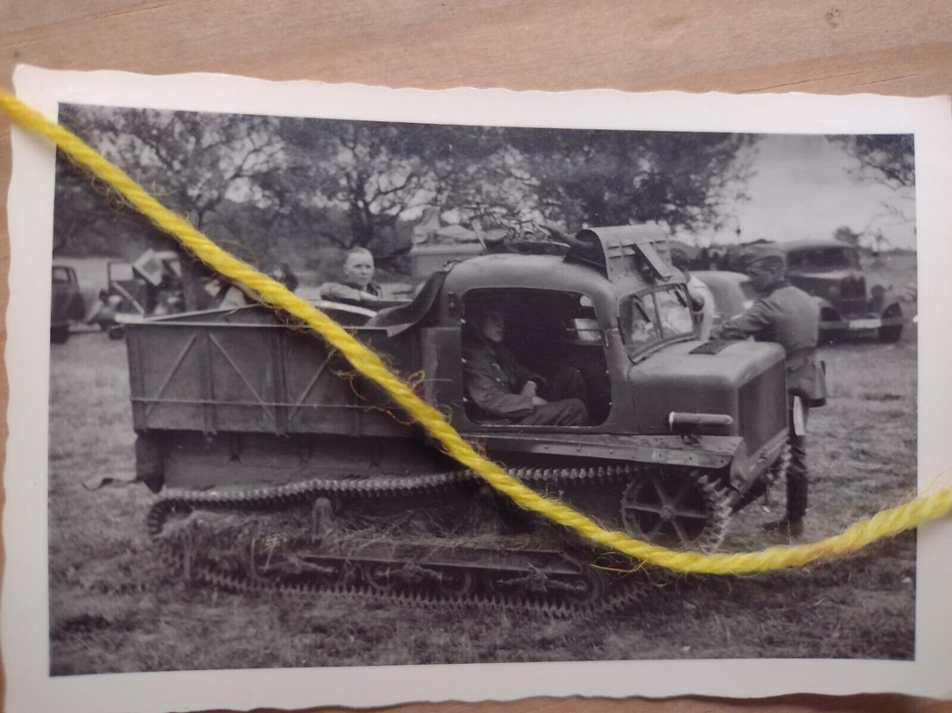Französisches Kettenfahrzeug Panzer Beute Frankreich WW2 France 1940