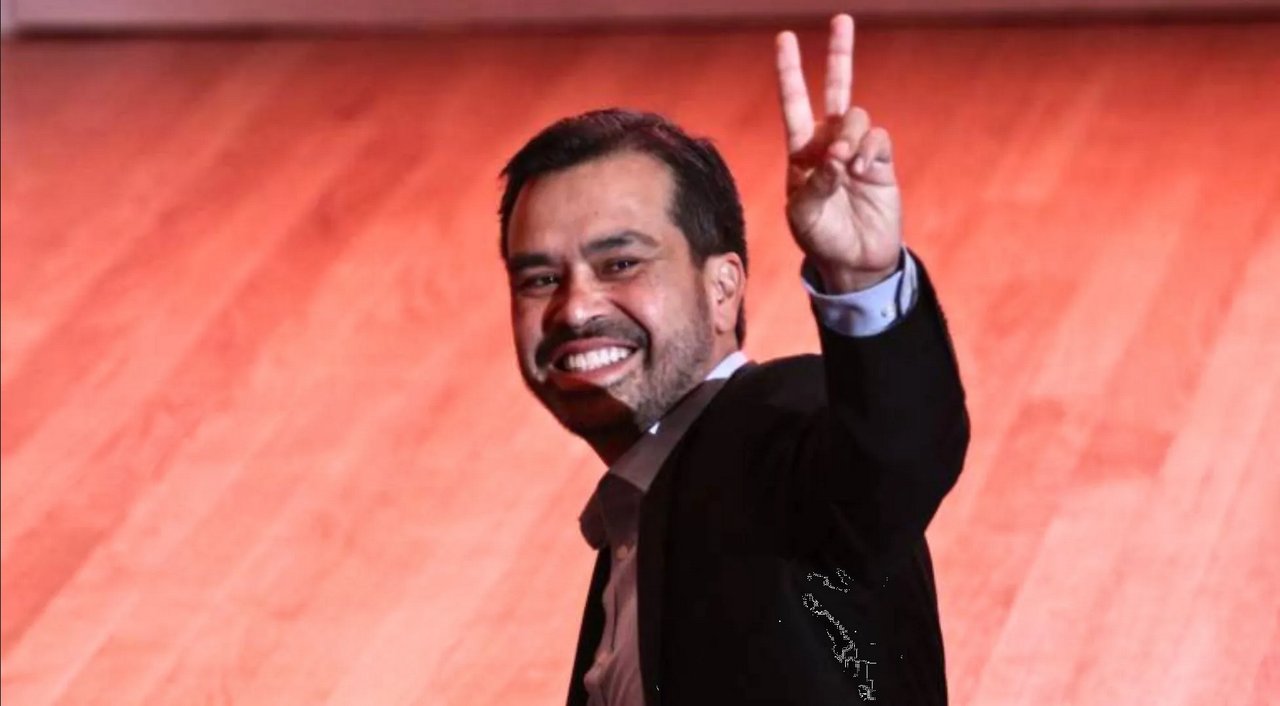 Álvarez Máynez critica a boleteras por altos precios: 