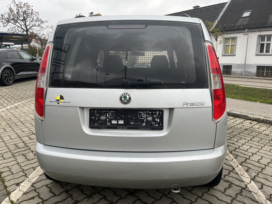 2B745B62-ABBE-4F9F-BDEC-A2F4406B6E1B