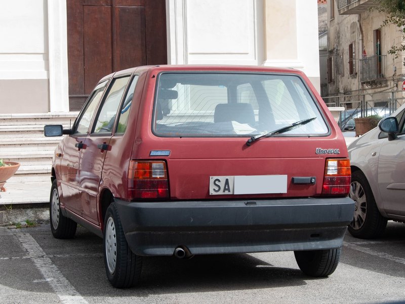 5-Fiat-Uno-146-60-SL-86-2