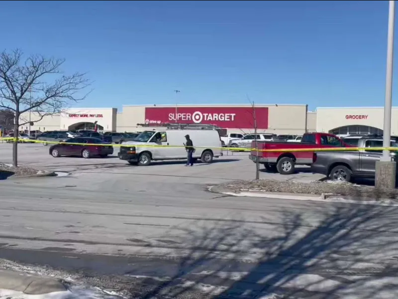 Abaten a un hombre que estaba a punto de realizar un tiroteo en un supermercado