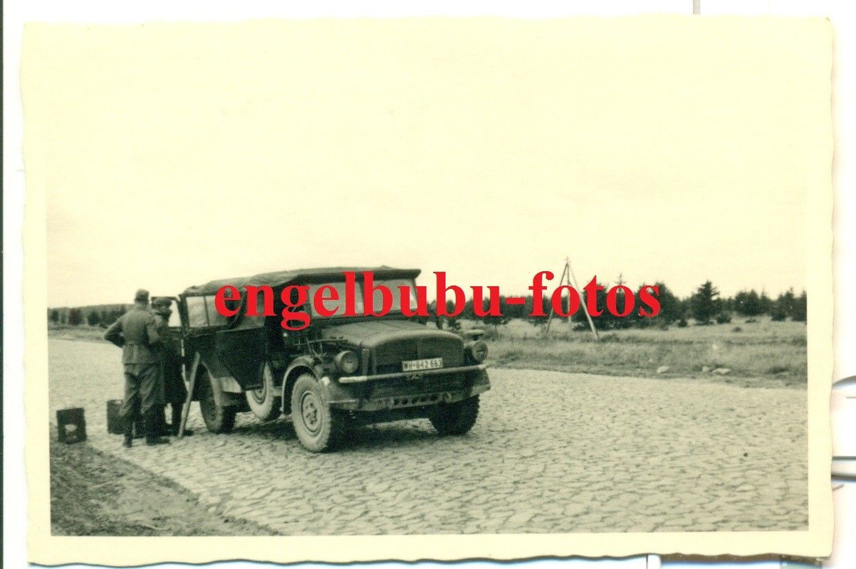 FOTO - FAHRZEUG - FUNKWAGEN - TOP KÜBELWAGEN - WH-842663