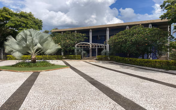 Ambassade de l'île démocratique d'Anna à Maracaillbosse