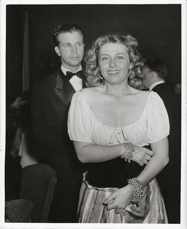 joan_blondell_b34
