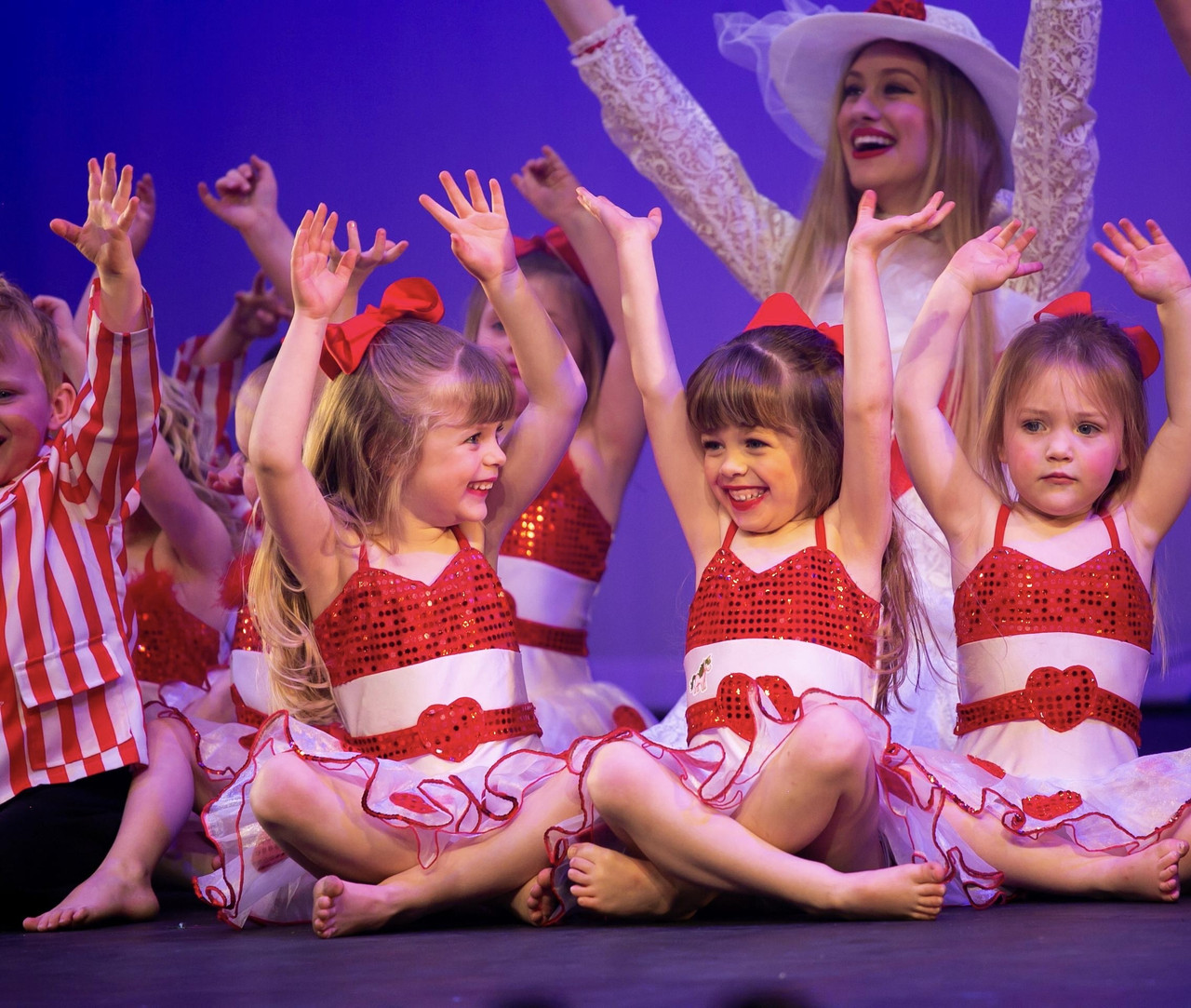 Stage Stars Norwich children in class