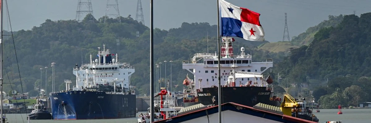 ships-on-the-panama-canal
