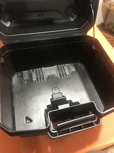 D8D819C3-3B5C-4972-9220-BE999F3C8A75