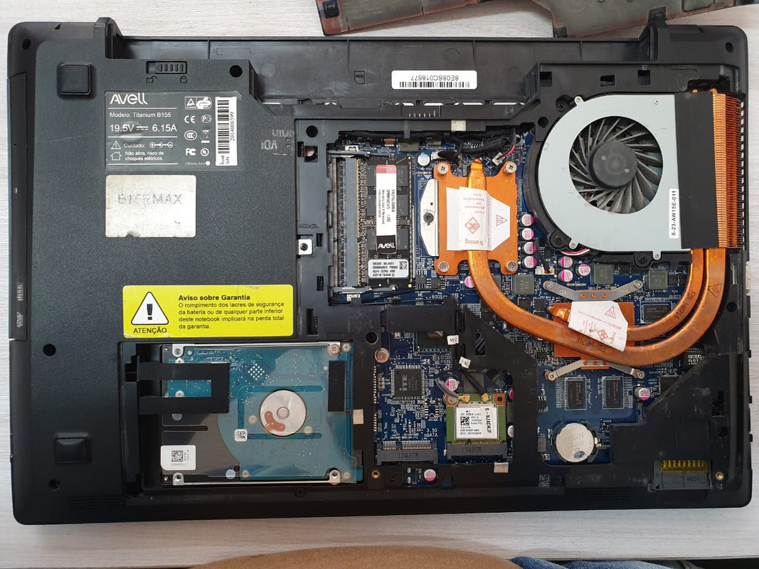Notebook desmontado
