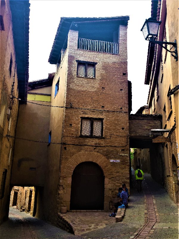 ALQUEZAR-19-4-2017-HUESCA - Los pueblos más bonitos de España-2010/2023 (73)