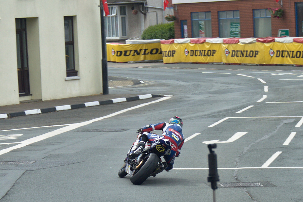 Vmax Tour 2019 au TT à l'île de Man R-DSC9767