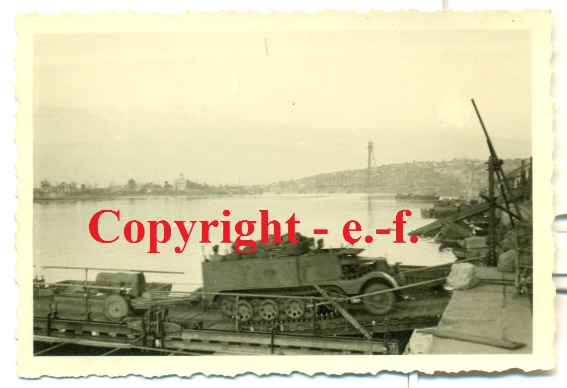 FOTO - NEBEL-WERFER Regt. - Don-Übergang