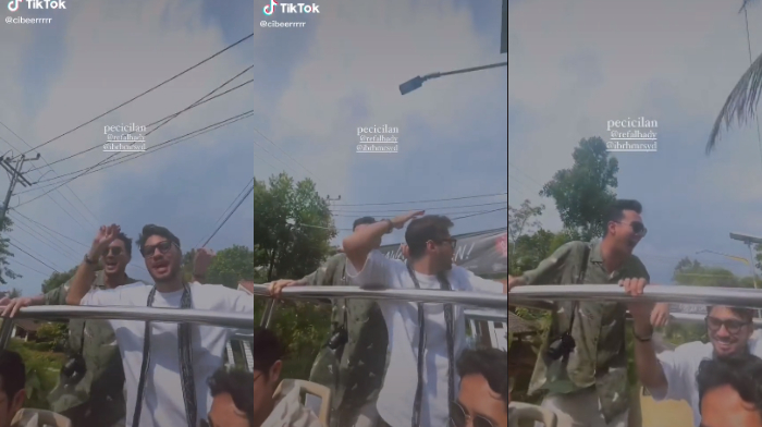 Tangkapan layar video Refal Hady saat kepala tersangkut baliho