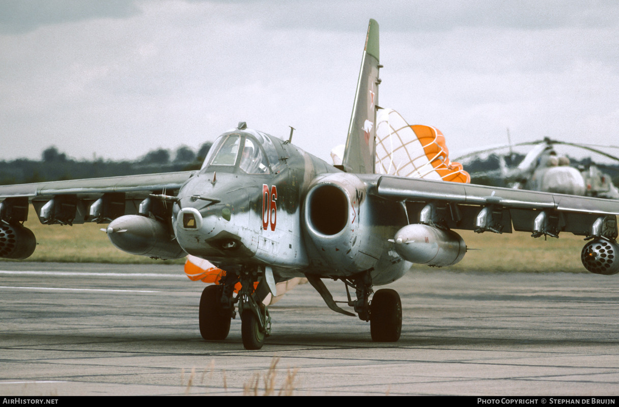 357 OSHAP Su-25 06 Red (cn 25508110132) 29.08.91