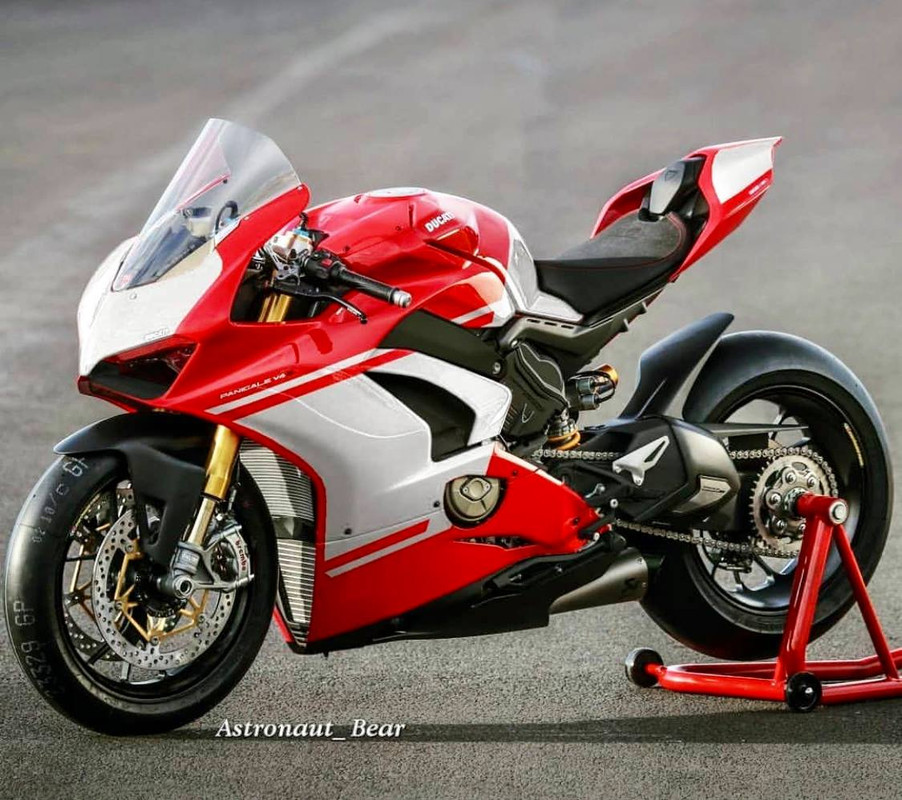 25E8F4AF-D3B3-4138-9AC0-69BD62EB5BE9