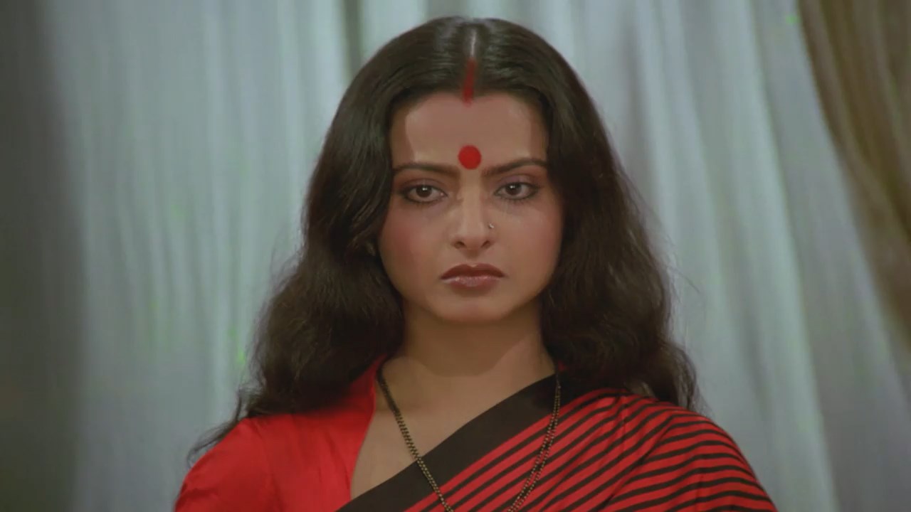 Baseraa 1981 WebRip [Hindi] 480p 720p ESub Screenshot