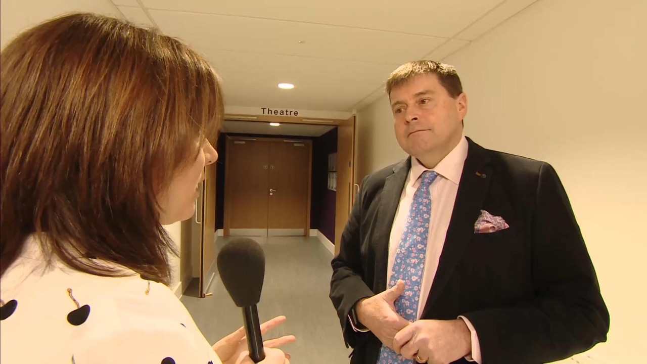 06 February - 18.00.00 - ITV News London. The latest news and we