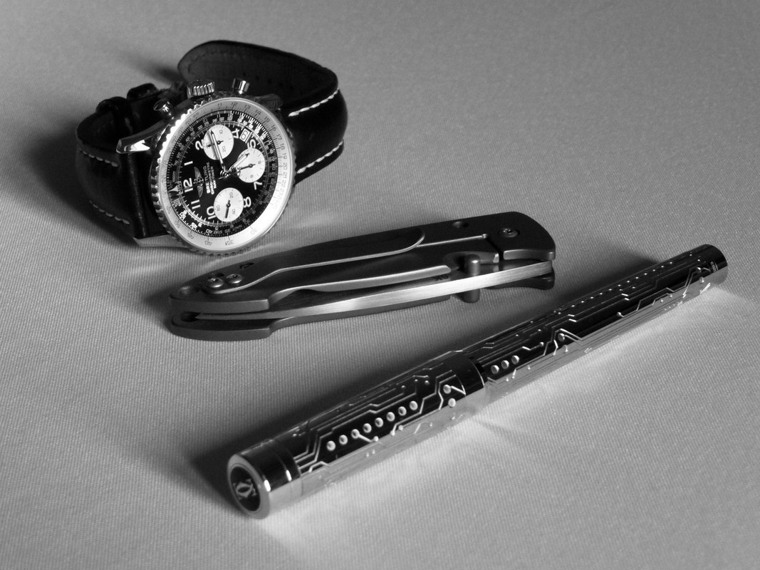 Breitling et couteaux de poche - Page 11 Ltyill-i