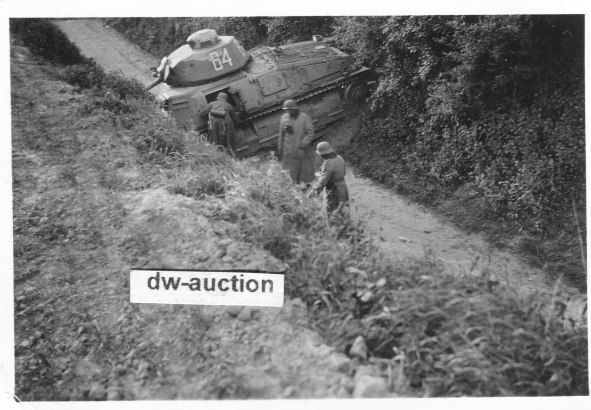 Frankreich , erbeuteter französischer Panzer mit