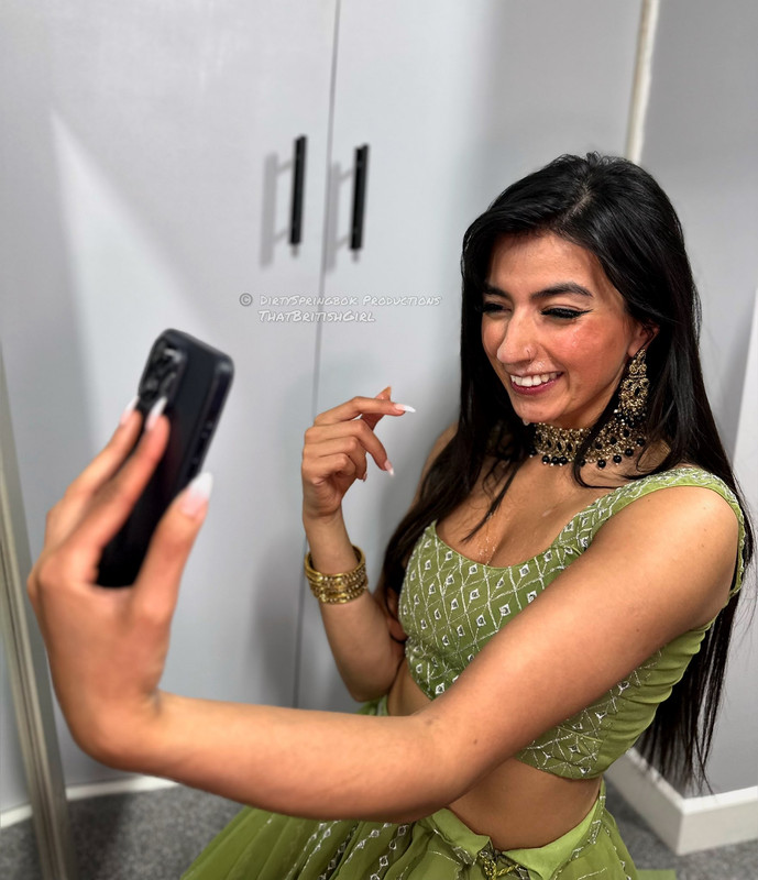 aaliyah yasin and thatbritishgirl in answer #1934448