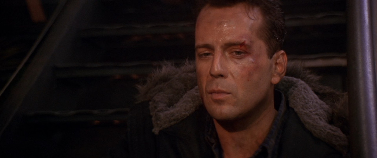 Die Hard 2 1990 (1080p x265 10bit Tigole).mkv_snapshot_00.59.59_