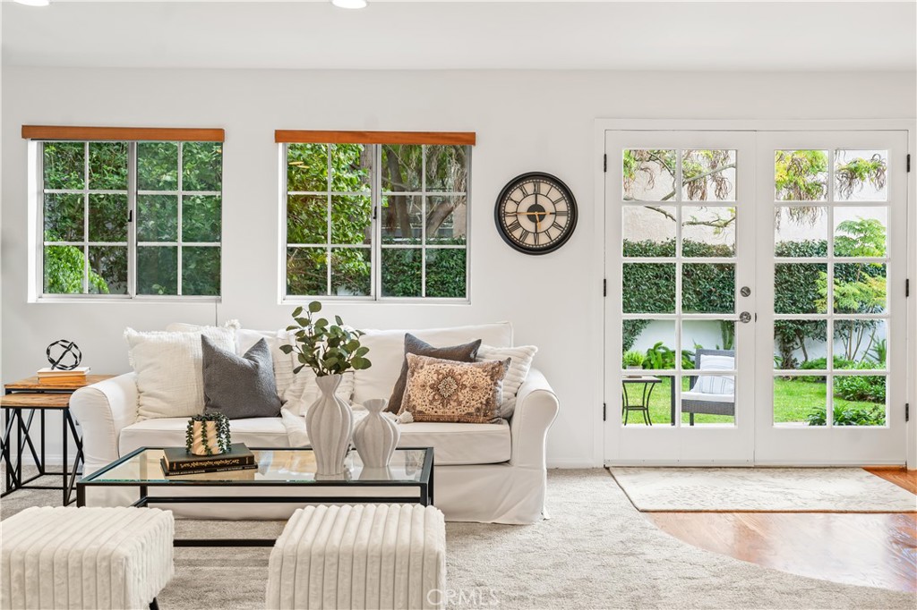 2002 Marshallfield Lane, Redondo Beach, CA 90278