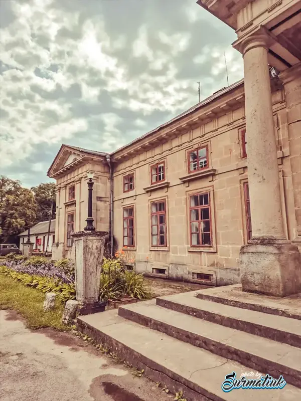 Палац Орловських 031