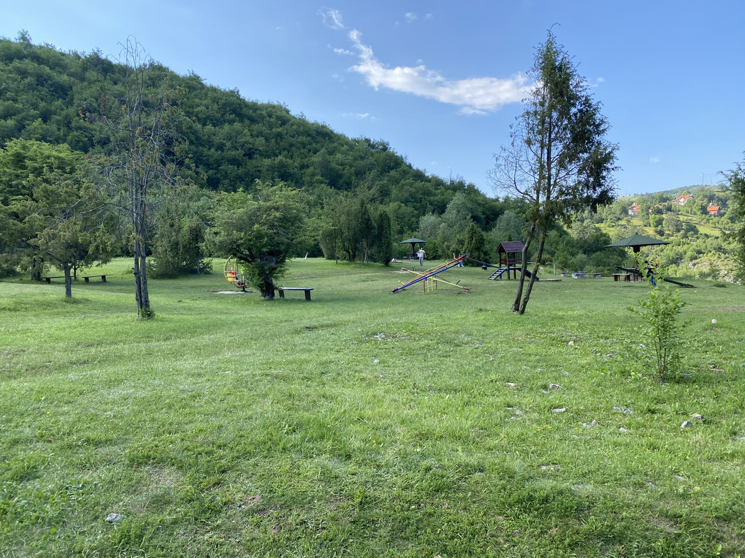 BEAC91C7-D8E0-4CF9-B4AB-3A69E374D188