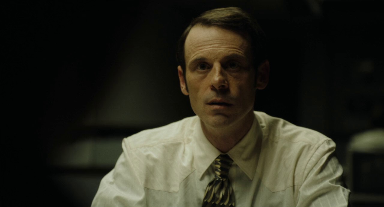 The-Line-2023-Blu-Ray-English-720p-x264-AVC-AAC-2-0-mp4-0004